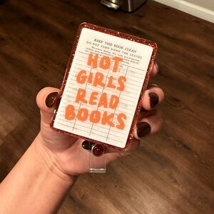 Red Glitter 'Hot Girls Read Books' badge reel